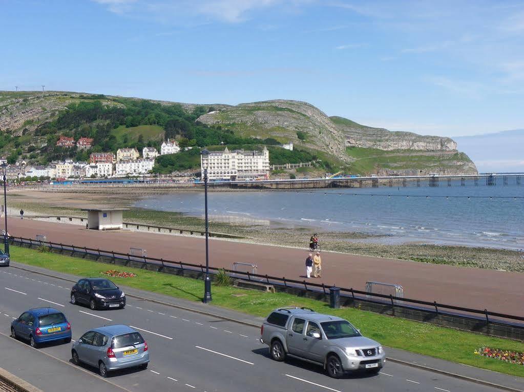 The Oasis Hotel Llandudno Exterior photo